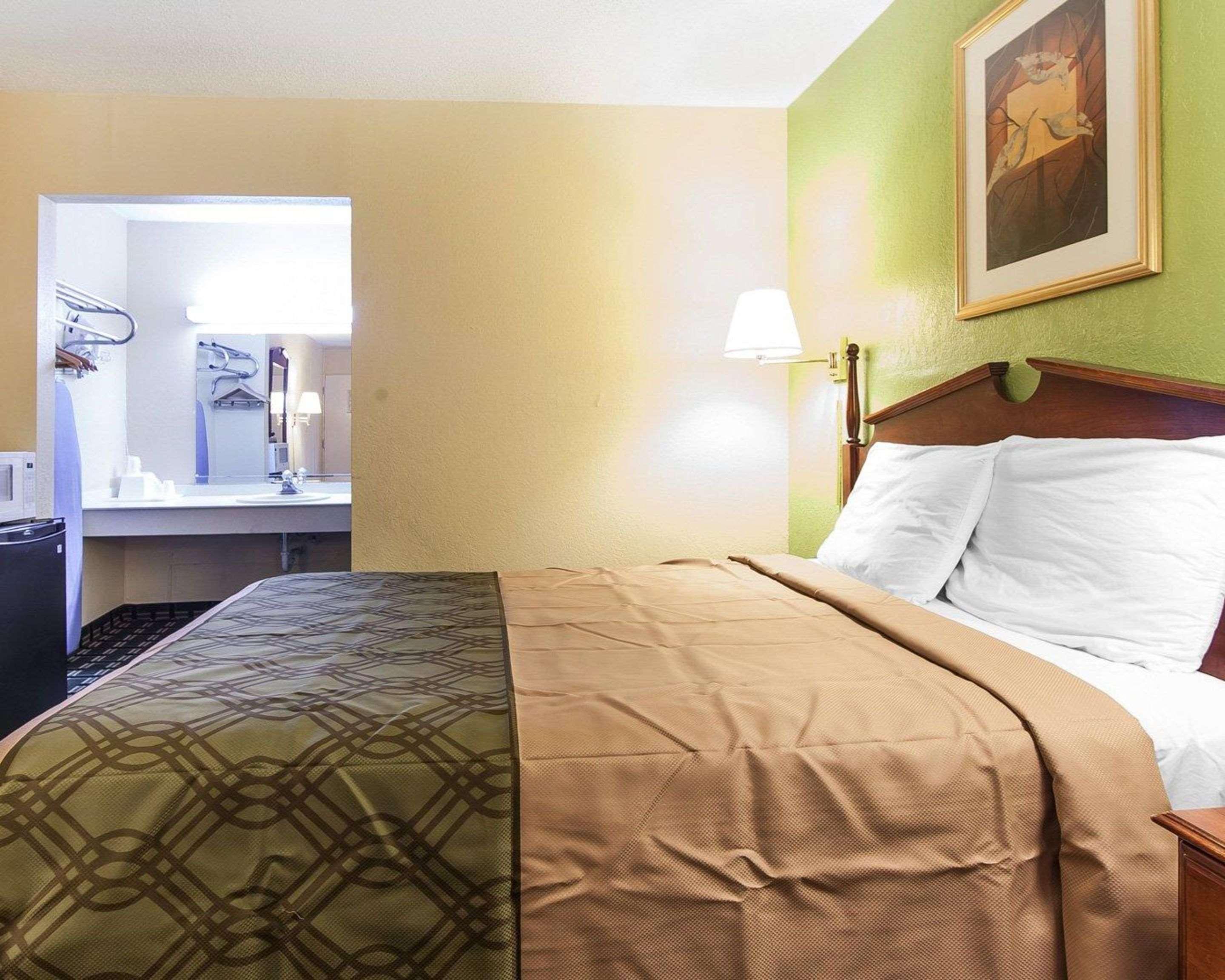 Econo Lodge Cleveland Eksteriør billede