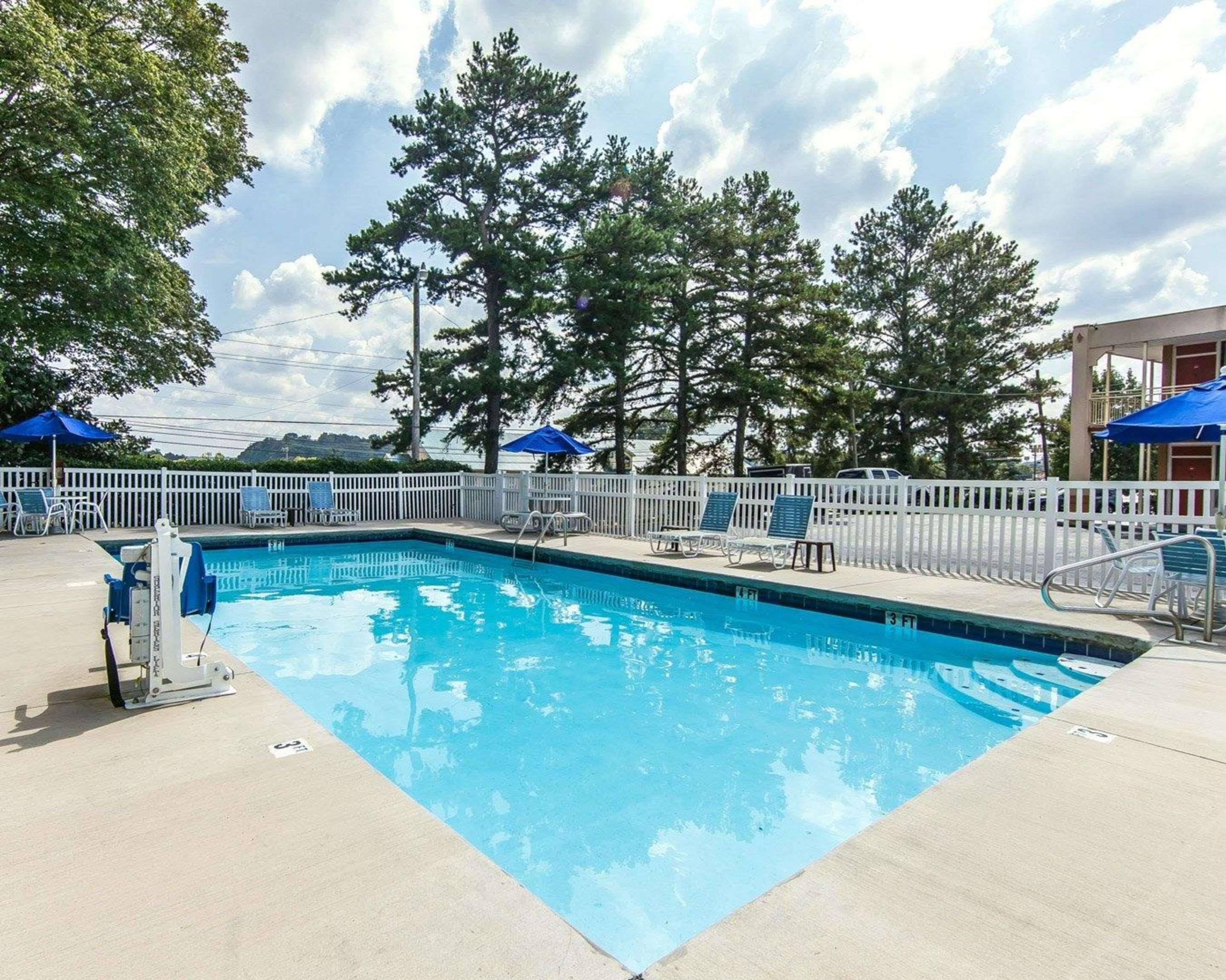 Econo Lodge Cleveland Eksteriør billede